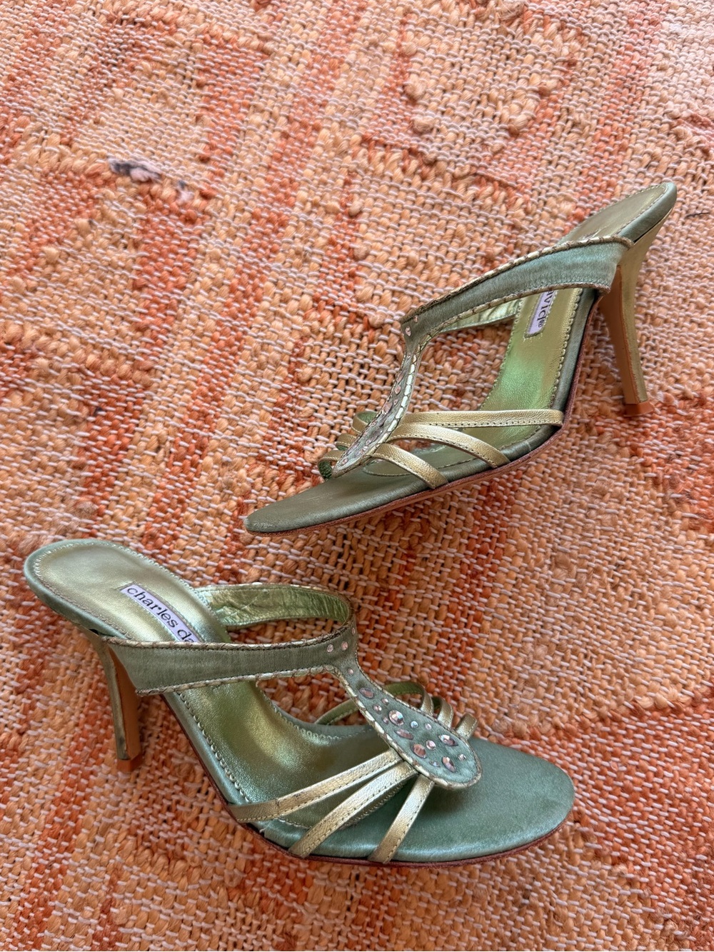 Vintage Y2K Charles David Sage Green Metallic Satin Strappy Sandals Sz 6.5 - Picture 4 of 9